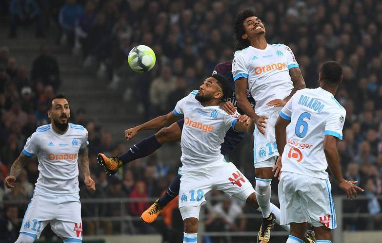 包含利害角逐:足球比赛现场胜负难测的词条 包含利害角逐:足球比赛现场胜负难测的词条