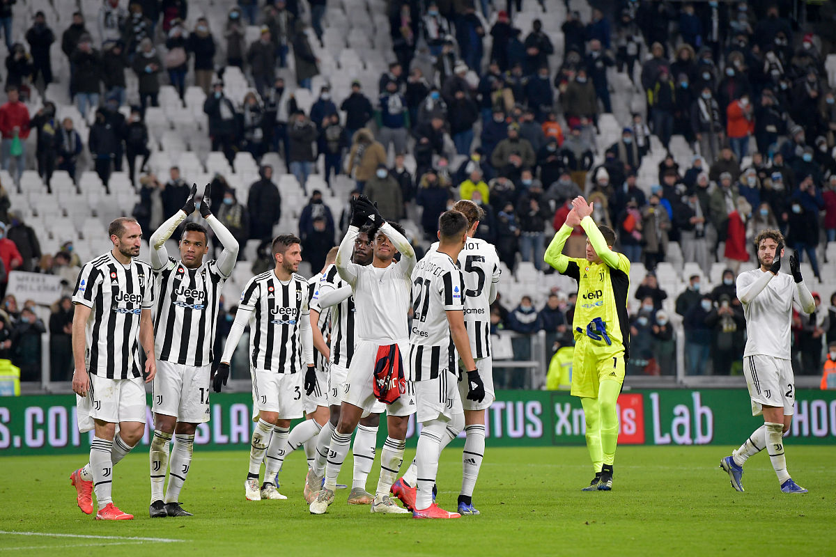 关于AC米兰客场战平尤文图斯，保持不败的信息