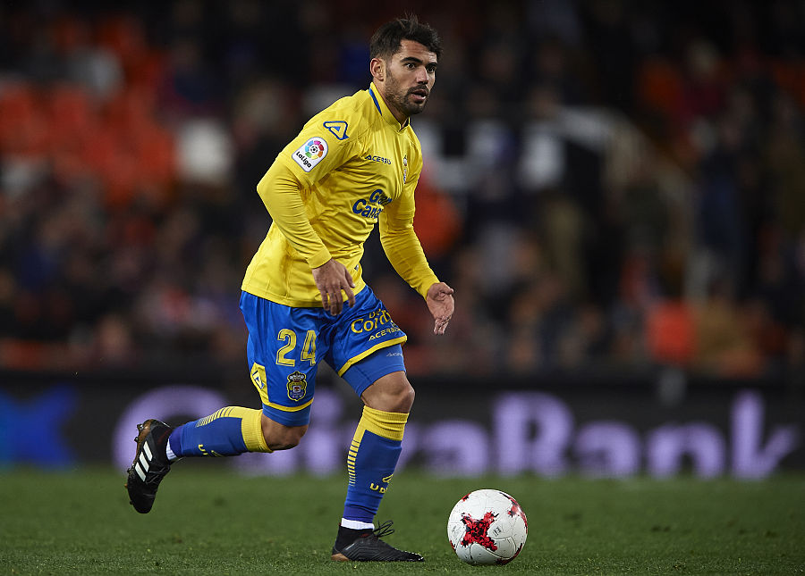 包含斯帕尔主场爆冷战胜对手，跃升意甲中游的词条