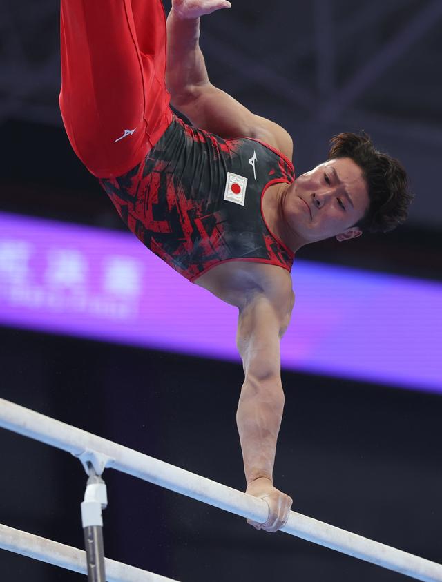 室内体操比赛男子项目韩国选手雄霸