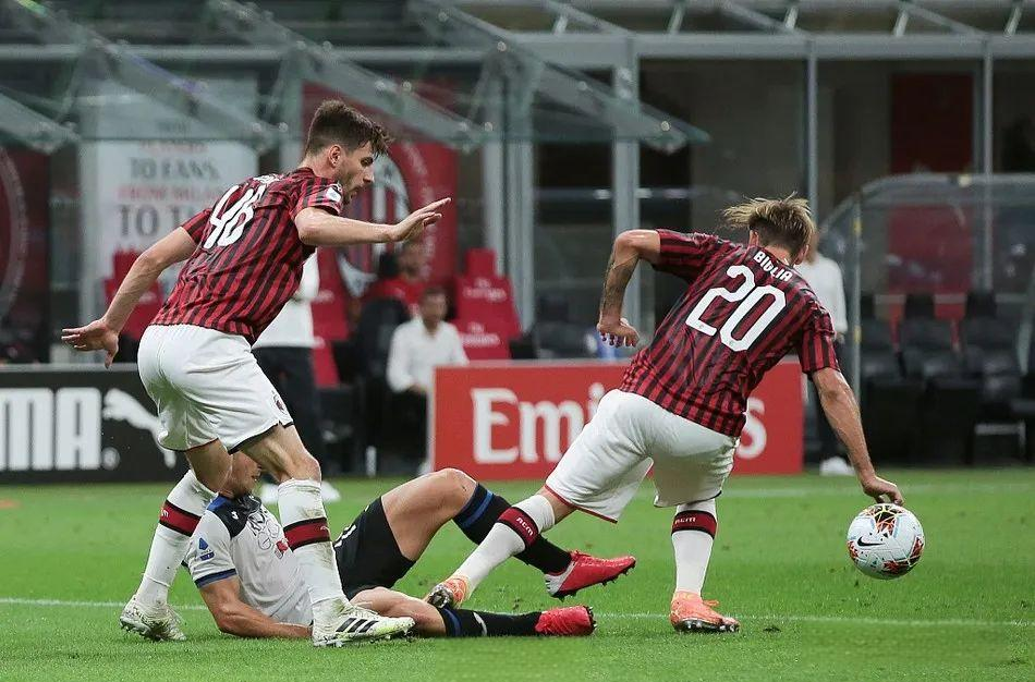 关于亚特兰大后防失误频频，球队连续遭遇平局的信息