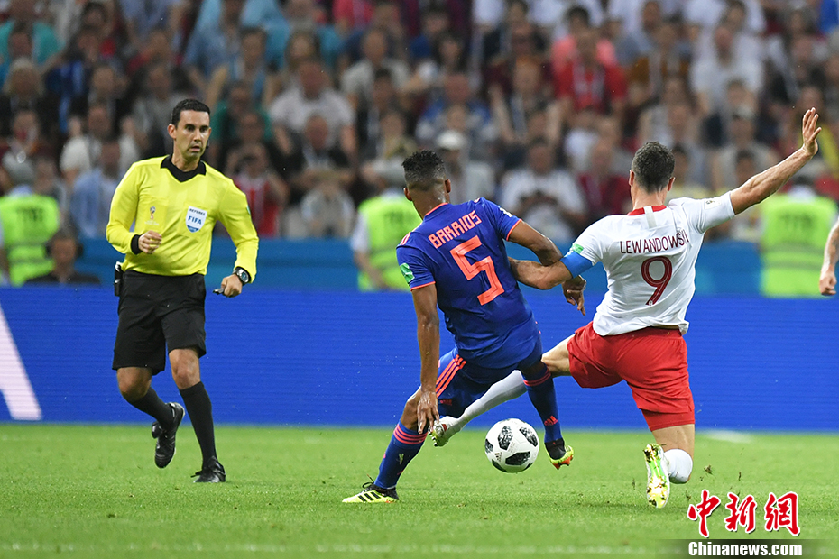 波兰乒乓球队完胜奥地利乒乓球队，奥恰洛夫统治全场的简单介绍