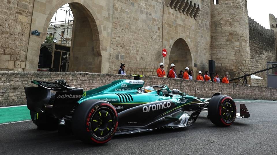 法拉利力克迈凯伦，阿隆索点燃赛场的简单介绍