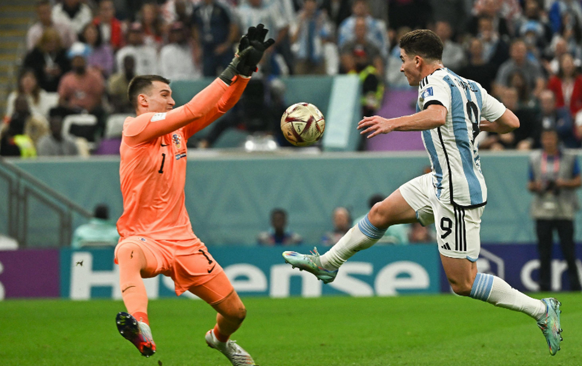 克罗地亚对阵卡塔尔，马丁内利关键战不手软