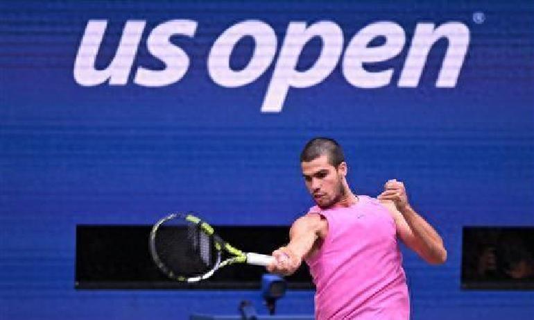 西决生死战焦点战，荷兰强势晋级阿尔及利亚